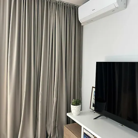 21 Fl An With A Sea View *