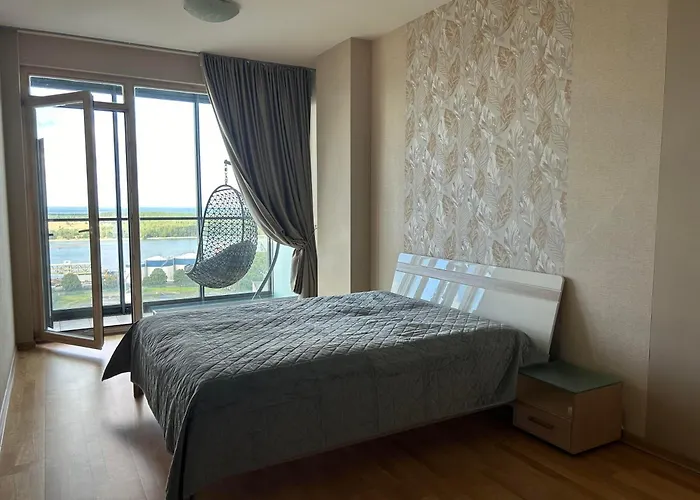 21 Fl An With A Sea View *